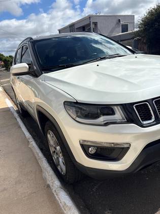 JEEP COMPASS 2.0 16V DIESEL LONGITUDE 4X4 AUTOMÁTICO JEEP COMPASS 2.0 16V DIESEL LONGITUDE 4X4 AUTOMÁTICO